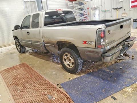 2000 Chevrolet Silverado, VIN 1GCEK19T1YE338864. Фото 2 з 6 з аукціону Copart. Каталог авто зі США OpenDataCar.