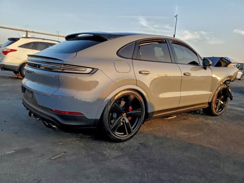 2025 Porsche Cayenne, VIN WP1BN2AY9SDA41179. Фото 3 з 6 з аукціону Copart. Каталог авто зі США OpenDataCar.