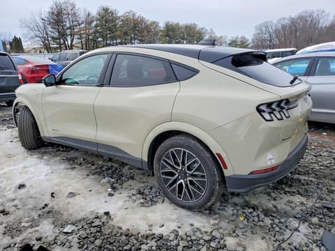 2025 Ford Mustang Mach-E, VIN 3FMTK3S54SMA38392. Фото 2 з 6 з аукціону Copart. Каталог авто зі США OpenDataCar.