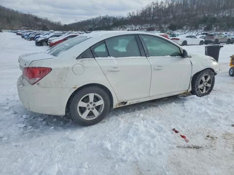2014 Chevrolet Cruze, VIN 1G1PC5SB5E7108400. Zdjęcie 3 z 6 z aukcji Copart. Katalog aut z USA OpenDataCar.