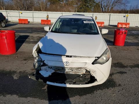 2017 Toyota Yaris, VIN 3MYDLBYV8HY165902. Фото 5 з 6 з аукціону Copart. Каталог авто зі США OpenDataCar.