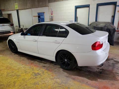 2007 Bmw 3 Series, VIN WBAVA37597NL17226. Фото 2 з 6 з аукціону Copart. Каталог авто зі США OpenDataCar.