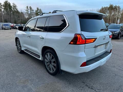 2016 Lexus LX 570, VIN JTJHY7AXXG4214834. Фото 3 з 6 з аукціону Copart. Каталог авто зі США OpenDataCar.