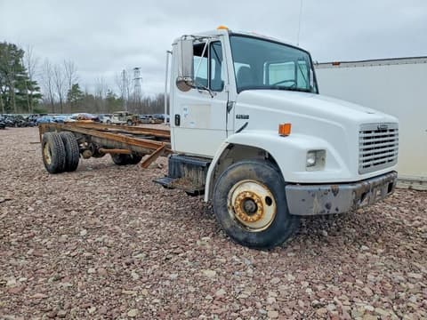 1999 Freightliner Medium Conventional, VIN 1FV6HLBAXXHF33227. Photo 1 of 6 from Copart auction. OpenDataCar US salvage catalog.