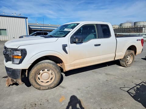 2023 Ford F-150, VIN 1FTFX1E51PKE90432. Фото 1 з 6 з аукціону Copart. Каталог авто зі США OpenDataCar.