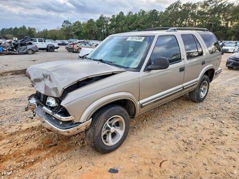1998 Chevrolet Blazer, VIN 1GNCS13W1W2133805. Фото 1 из 6 с аукциона Copart. Каталог авто из США OpenDataCar.