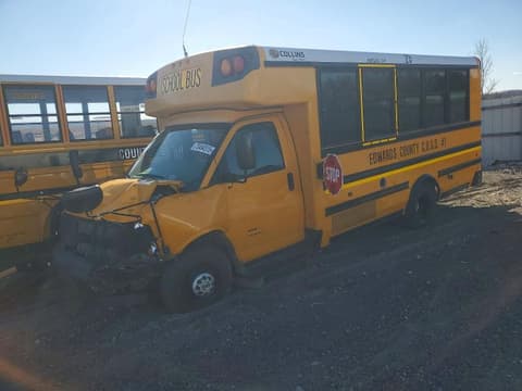 2019 Chevrolet Express 4500, VIN 1HA6GUBG2KN010568. Фото 1 з 6 з аукціону Copart. Каталог авто зі США OpenDataCar.