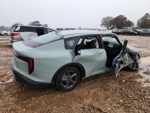 2025 Kia K4, VIN 3KPFT4DE9SE027254. Фото 3 з 6 з аукціону Copart. Каталог авто зі США OpenDataCar.