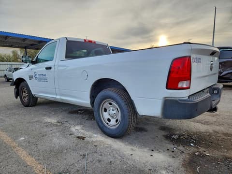 2019 Ram 1500, VIN 3C6JR6DG8KG510509. Фото 2 из 6 с аукциона Copart. Каталог авто из США OpenDataCar.