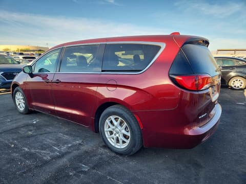 2020 Chrysler Voyager, VIN 2C4RC1CG9LR131192. Фото 2 из 6 с аукциона Copart. Каталог авто из США OpenDataCar.