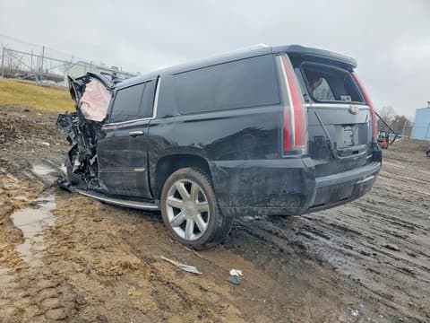 2019 Cadillac Escalade ESV, VIN 1GYS4HKJ7KR139343. Фото 2 з 6 з аукціону Copart. Каталог авто зі США OpenDataCar.