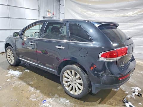 2015 Lincoln MKX, VIN 2LMDJ8JK9FBL27954. Фото 2 з 6 з аукціону Copart. Каталог авто зі США OpenDataCar.