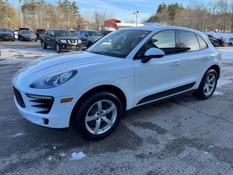 2017 Porsche Macan, VIN WP1AA2A52HLB83627. Фото 2 з 6 з аукціону Copart. Каталог авто зі США OpenDataCar.