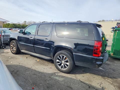 2014 Chevrolet Suburban, VIN 1GNSKKE72ER142543. Zdjęcie 2 z 6 z aukcji Copart. Katalog aut z USA OpenDataCar.