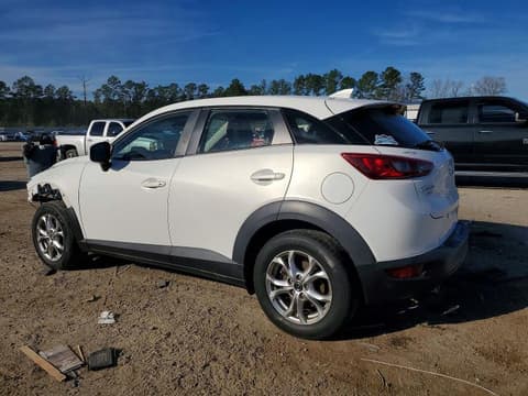 2016 Mazda CX-3, VIN JM1DKFB71G0140402. Фото 2 з 6 з аукціону Copart. Каталог авто зі США OpenDataCar.