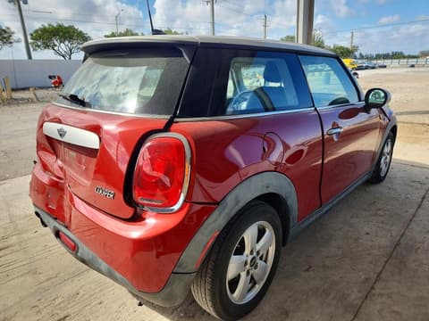 2015 Mini Cooper, VIN WMWXM5C5XFT940415. Фото 3 з 6 з аукціону Copart. Каталог авто зі США OpenDataCar.