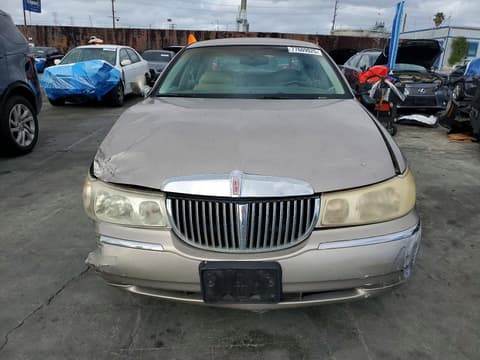 1999 Lincoln Town Car, VIN 1LNHM82W3XY612952. Фото 5 з 6 з аукціону Copart. Каталог авто зі США OpenDataCar.