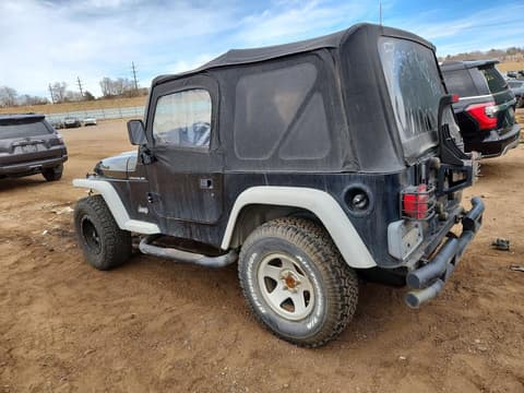 2001 Jeep Wrangler, VIN 1J4FA29P11P348928. Фото 2 з 6 з аукціону Copart. Каталог авто зі США OpenDataCar.