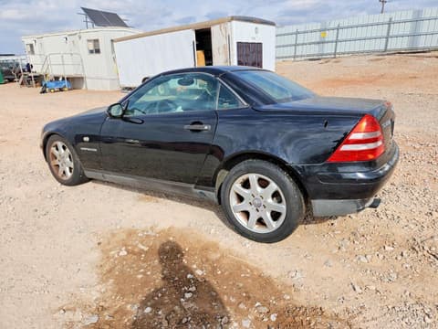 1999 Mercedes-benz SLK-Class, VIN WDBKK47F6XF119438. Zdjęcie 2 z 6 z aukcji Copart. Katalog aut z USA OpenDataCar.