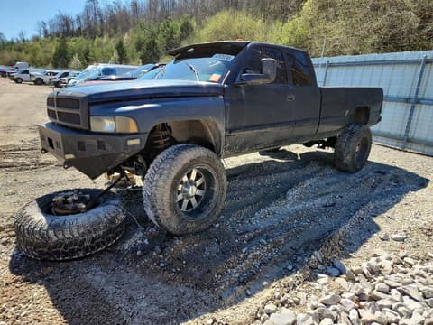 2001 Dodge Ram 2500, VIN 3B7KF23631G815289. Фото 1 з 6 з аукціону Copart. Каталог авто зі США OpenDataCar.