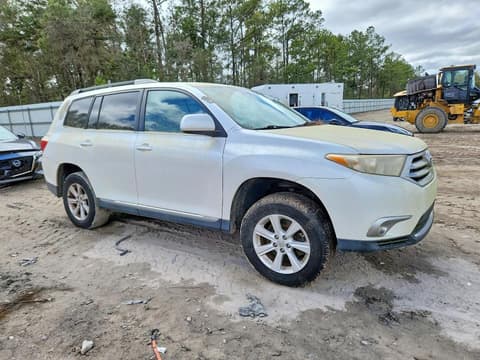 2011 Toyota Highlander, VIN 5TDZK3EH9BS028929. Zdjęcie 4 z 6 z aukcji Copart. Katalog aut z USA OpenDataCar.