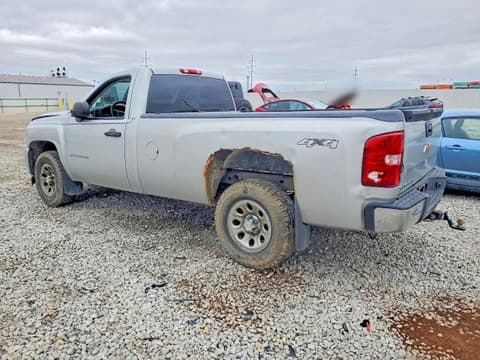 2011 Chevrolet Silverado, VIN 1GCNKPEXXBZ292141. Фото 2 з 6 з аукціону Copart. Каталог авто зі США OpenDataCar.