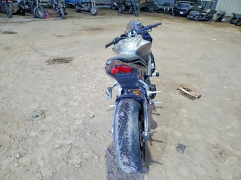 2016 Aprilia TUONO V4, VIN ZD4TYU009GS000014. Фото 4 з 6 з аукціону Copart. Каталог авто зі США OpenDataCar.