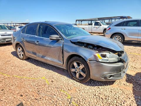 2011 Volkswagen Jetta, VIN 3VWLL7AJ2BM127317. Zdjęcie 4 z 6 z aukcji Copart. Katalog aut z USA OpenDataCar.