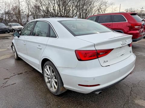 2015 Audi A3, VIN WAUEFGFF2F1131424. Фото 3 из 6 с аукциона Copart. Каталог авто из США OpenDataCar.