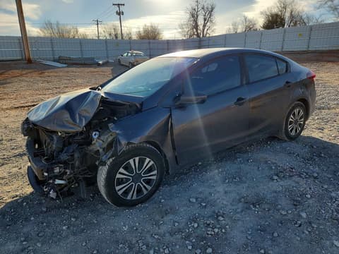 2017 Kia Forte, VIN 3KPFK4A79HE154104. Фото 1 из 6 с аукциона Copart. Каталог авто из США OpenDataCar.