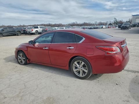 2015 Nissan Altima, VIN 1N4AL3APXFC246415. Фото 2 з 6 з аукціону Copart. Каталог авто зі США OpenDataCar.