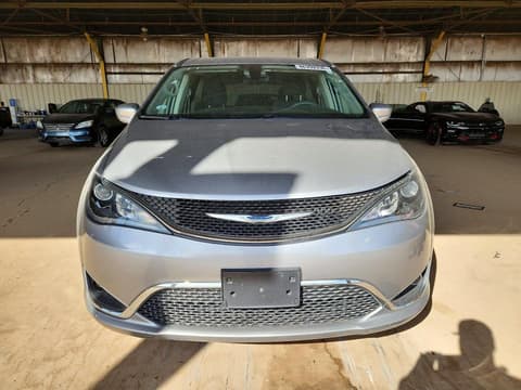 2018 Chrysler Pacifica, VIN 2C4RC1FGXJR174075. Фото 5 з 6 з аукціону Copart. Каталог авто зі США OpenDataCar.