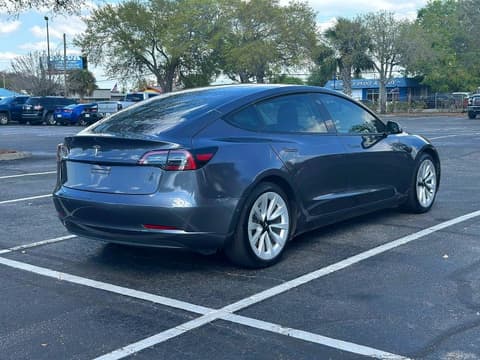 2022 Tesla Model 3, VIN 5YJ3E1EB0NF121747. Фото 4 з 6 з аукціону Copart. Каталог авто зі США OpenDataCar.