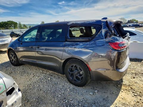 2022 Chrysler Pacifica, VIN 2C4RC1L79NR180217. Фото 2 з 6 з аукціону Copart. Каталог авто зі США OpenDataCar.