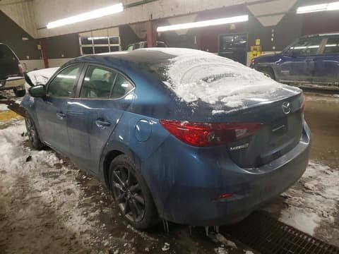2018 Mazda 3, VIN 3MZBN1V30JM169143. Фото 2 з 6 з аукціону Copart. Каталог авто зі США OpenDataCar.