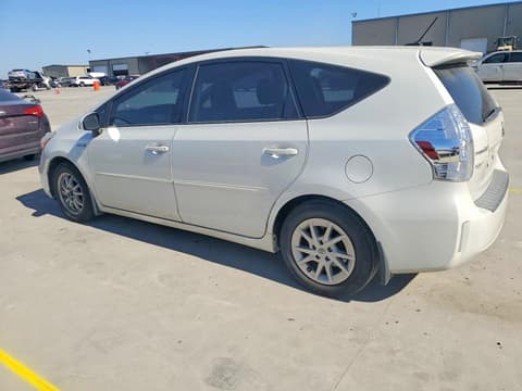 2013 Toyota Prius V, VIN JTDZN3EU2D3211615. Фото 2 из 6 с аукциона Copart. Каталог авто из США OpenDataCar.