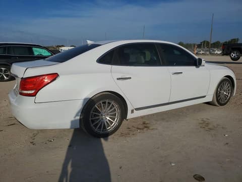 2015 Hyundai Equus, VIN KMHGH4JH8FU095648. Photo 3 of 6 from Copart auction. OpenDataCar US salvage catalog.