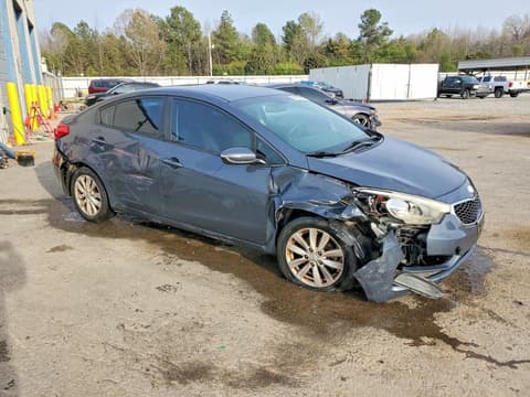 2014 Kia Forte, VIN KNAFX4A66E5236854. Фото 4 з 6 з аукціону Copart. Каталог авто зі США OpenDataCar.