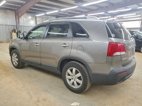 2013 Kia Sorento, VIN 5XYKT4A20DG403435. Фото 2 з 6 з аукціону Copart. Каталог авто зі США OpenDataCar.