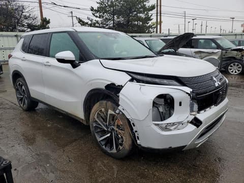 2023 Mitsubishi Outlander, VIN JA4J4UA81PZ033450. Photo 4 of 6 from Copart auction. OpenDataCar US salvage catalog.