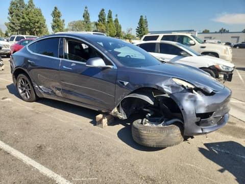 2018 Tesla Model 3, VIN 5YJ3E1EA1JF158422. Фото 4 з 6 з аукціону Copart. Каталог авто зі США OpenDataCar.