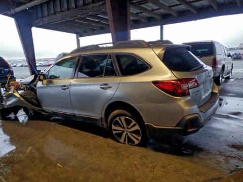 2018 Subaru Outback, VIN 4S4BSENC4J3202631. Zdjęcie 2 z 6 z aukcji Copart. Katalog aut z USA OpenDataCar.