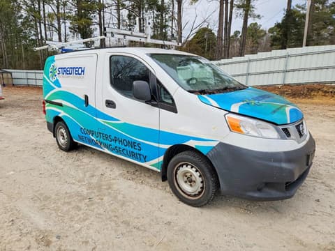 2015 Nissan NV 200, VIN 3N6CM0KN8FK733907. Фото 4 з 6 з аукціону Copart. Каталог авто зі США OpenDataCar.