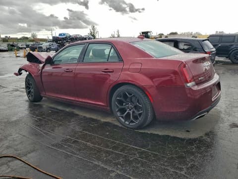 2019 Chrysler 300, VIN 2C3CCABG5KH654015. Фото 2 з 6 з аукціону Copart. Каталог авто зі США OpenDataCar.