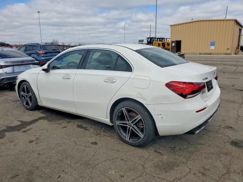 2021 Mercedes-benz A-Class, VIN W1K3G4FBXMJ295140. Фото 2 из 6 с аукциона Copart. Каталог авто из США OpenDataCar.