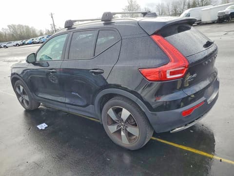 2019 Volvo XC40, VIN YV4162UK5K2053369. Фото 2 из 6 с аукциона Copart. Каталог авто из США OpenDataCar.