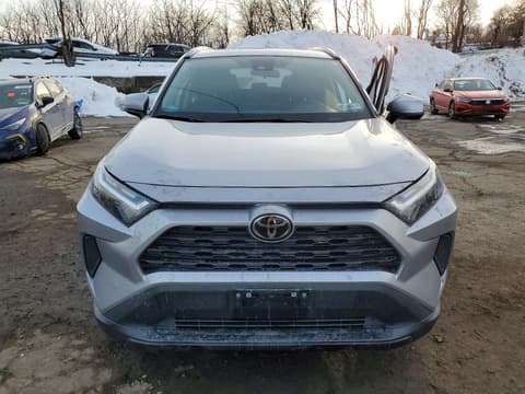 2023 Toyota RAV4, VIN 2T3W1RFV2PC218687. Фото 5 з 6 з аукціону Copart. Каталог авто зі США OpenDataCar.