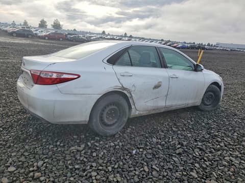 2016 Toyota Camry, VIN 4T4BF1FK4GR553888. Фото 3 из 6 с аукциона Copart. Каталог авто из США OpenDataCar.