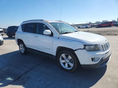 2016 Jeep Compass, VIN 1C4NJDEB4GD616811. Фото 4 из 6 с аукциона Copart. Каталог авто из США OpenDataCar.