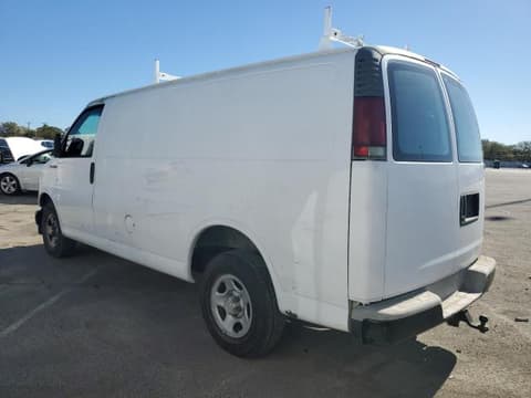 2002 Chevrolet Express 2500, VIN 1GCFG25M921125671. Фото 2 з 6 з аукціону Copart. Каталог авто зі США OpenDataCar.